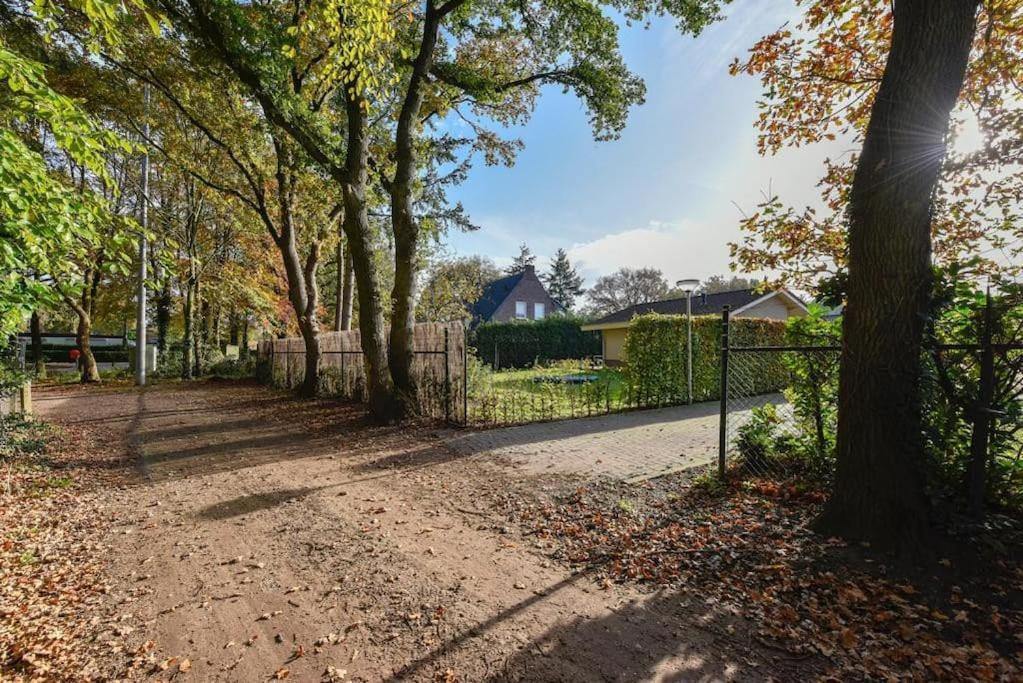 Huinerhofje 2 - Vrijstaand Met Grote Omheinde Tuin, Rust, Privacy En Nabij Bossen Villa Putten Exteriör bild