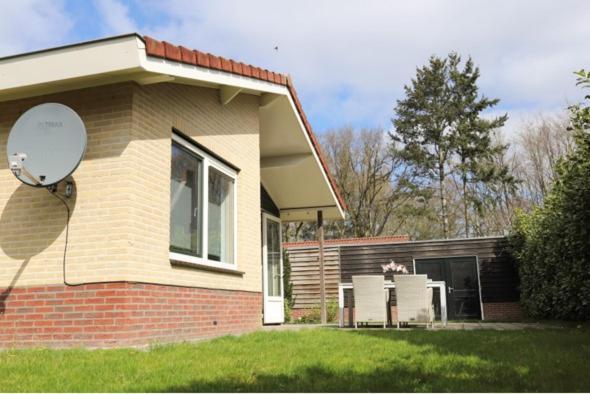 Huinerhofje 2 - Vrijstaand Met Grote Omheinde Tuin, Rust, Privacy En Nabij Bossen Villa Putten Exteriör bild
